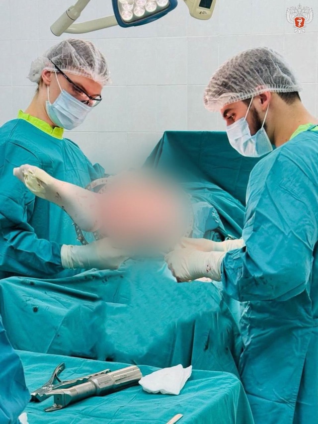 Тюменские травматологи спасли пациенту ногу, которая попала во вращающийся механизм культиватора