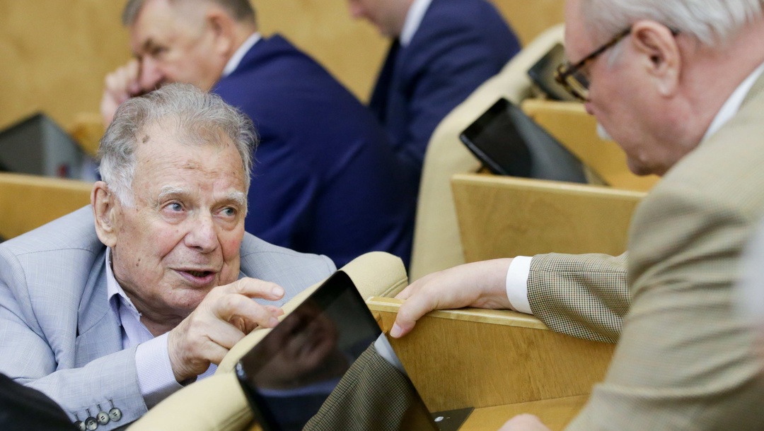 Сегодня лауреату Нобелевской премии, академику, депутату ГД Жоресу Ивановичу Алферову исполнилось бы 95 лет.