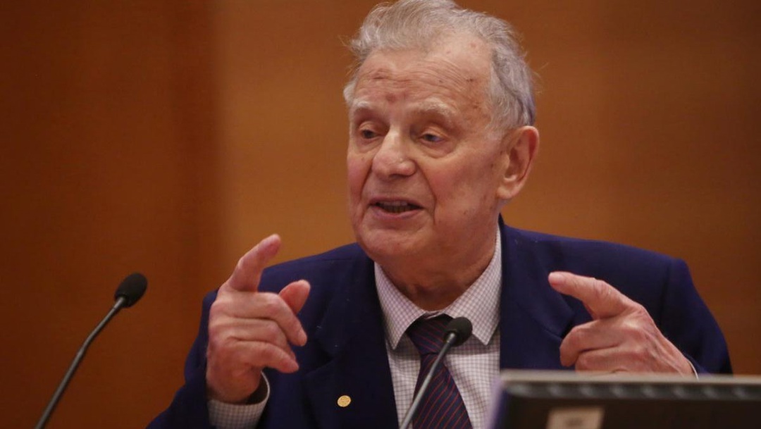 Сегодня лауреату Нобелевской премии, академику, депутату ГД Жоресу Ивановичу Алферову исполнилось бы 95 лет.