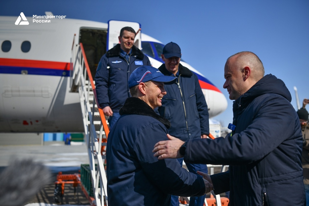 Самый ожидаемый полёт года «Суперджет» с двигателями ПД-8 успешно завершил первый испытательный полёт.