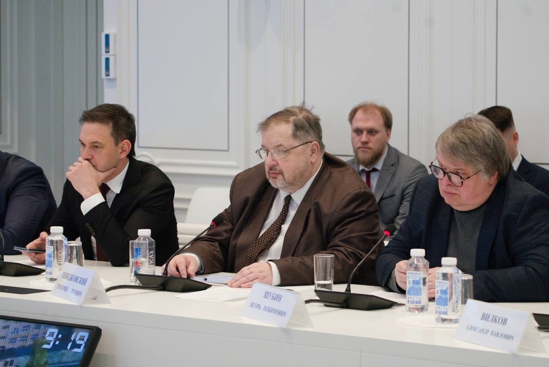 В Минстрое России прошло еженедельное оперативное совещание под председательством Министра строительства и ЖКХ РФ Ирека Файзуллина