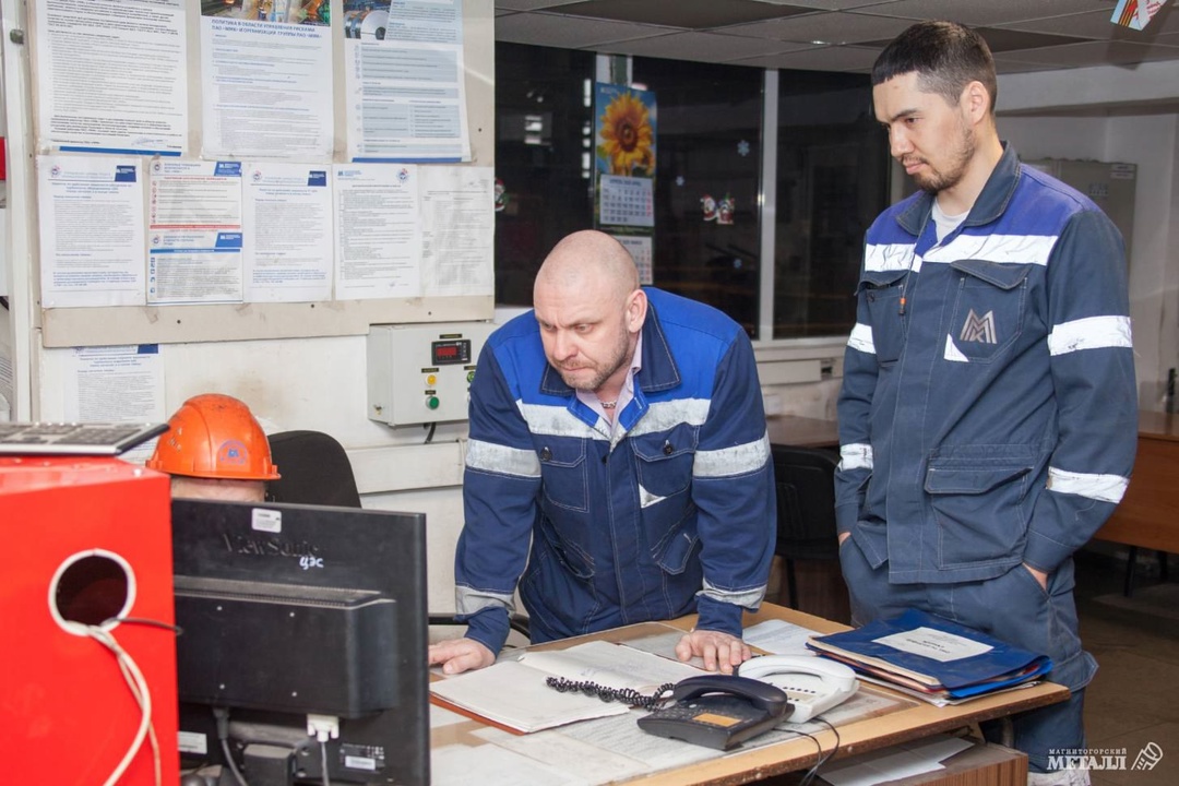 Когда город сияет огнями, а батареи греют, мало кто задумывается, кто за этим стоит. А вот Алексей Дубков знает