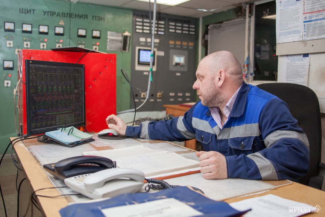 Когда город сияет огнями, а батареи греют, мало кто задумывается, кто за этим стоит. А вот Алексей Дубков знает