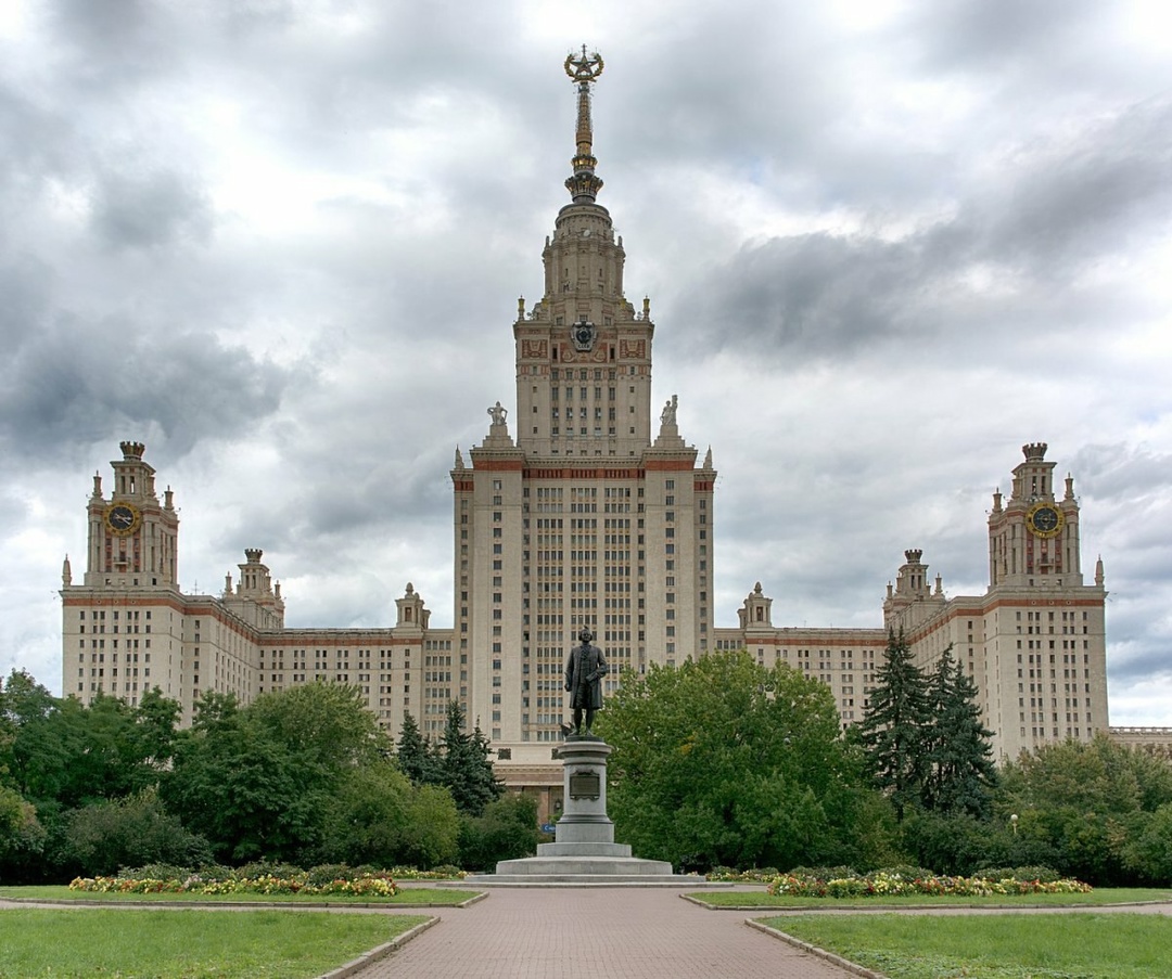 100 университетов из 41 региона России отобраны в основной трек программы "Приоритет-2030", реализуемой в рамках национального проекта "Молодежь и дети"