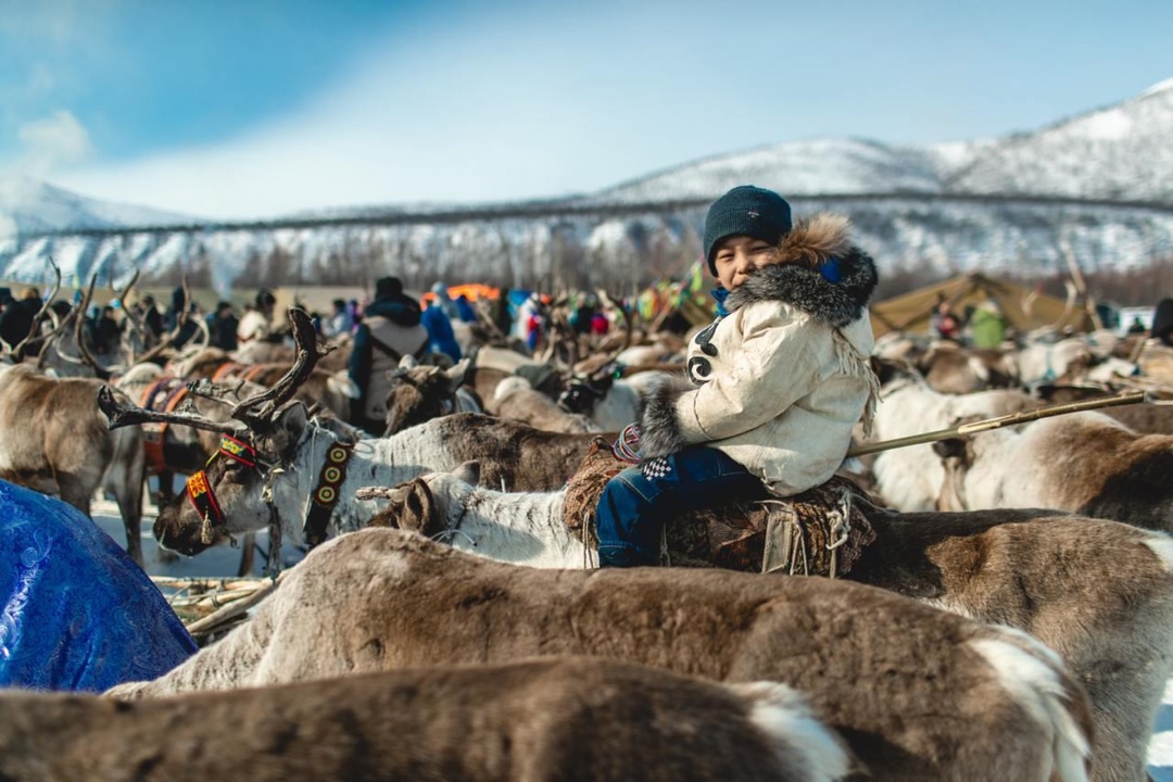 АЛРОСА подарит вахтовый автомобиль "Урал" команде-победителю соревнований среди оленеводов в Якутске