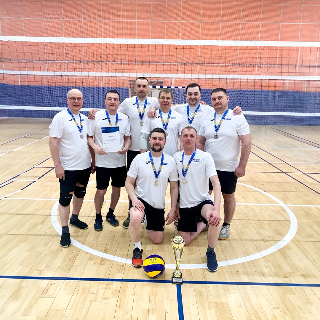 Виталий Лезин спортивный тренер на нашем Новопортовском месторождении в Арктике.