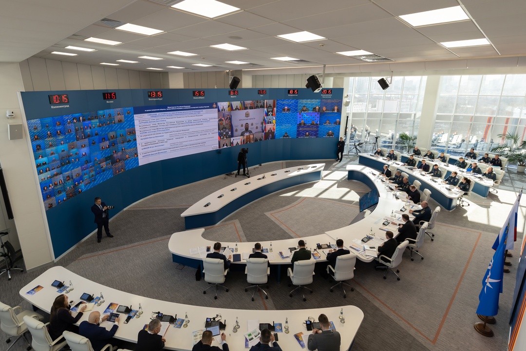 Дмитрий Патрушев провел совещание по подготовке к прохождению паводка и пожароопасного периода