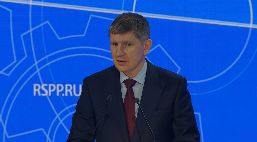 Максим Решетников: усилия Правительства сосредоточены на поддержании инвестиционного ритма