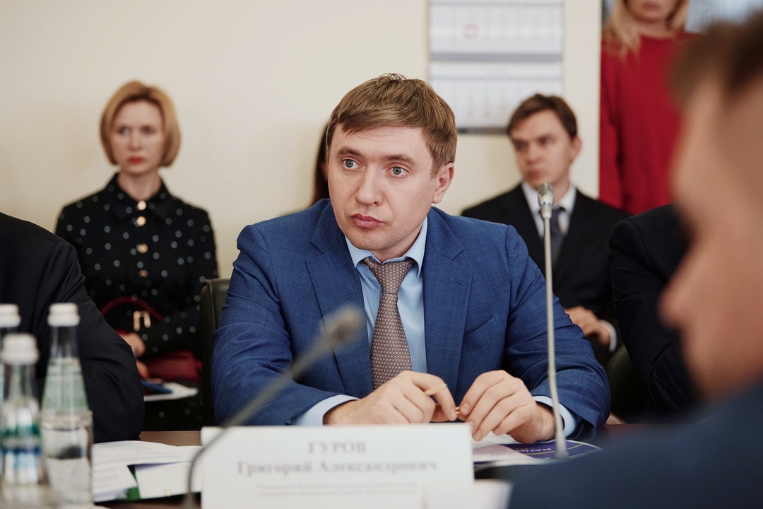 Дмитрий Чернышенко обсудил с депутатами Государственной Думы национальный проект «Молодежь и дети»