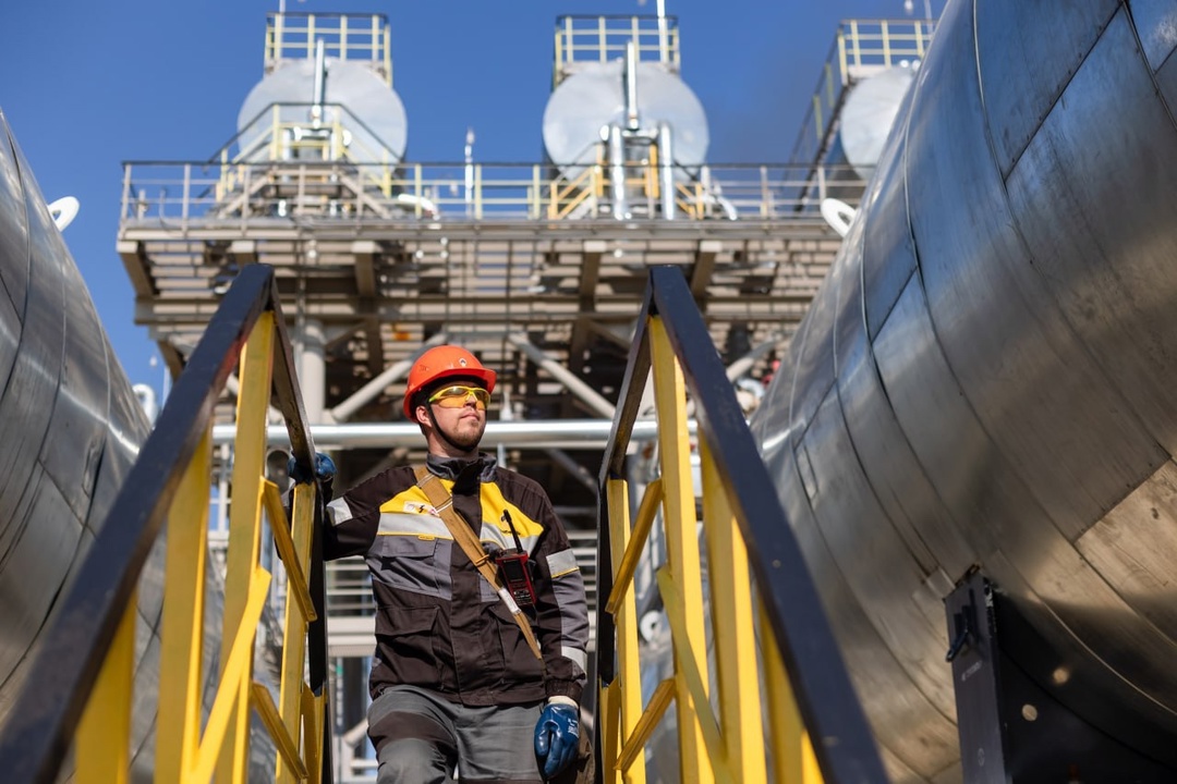 Новый уровень точности Специалисты научного института «РН-БашНИПИнефть» усовершенствовали поиск нефтеносных зон в породах Западной Сибири.