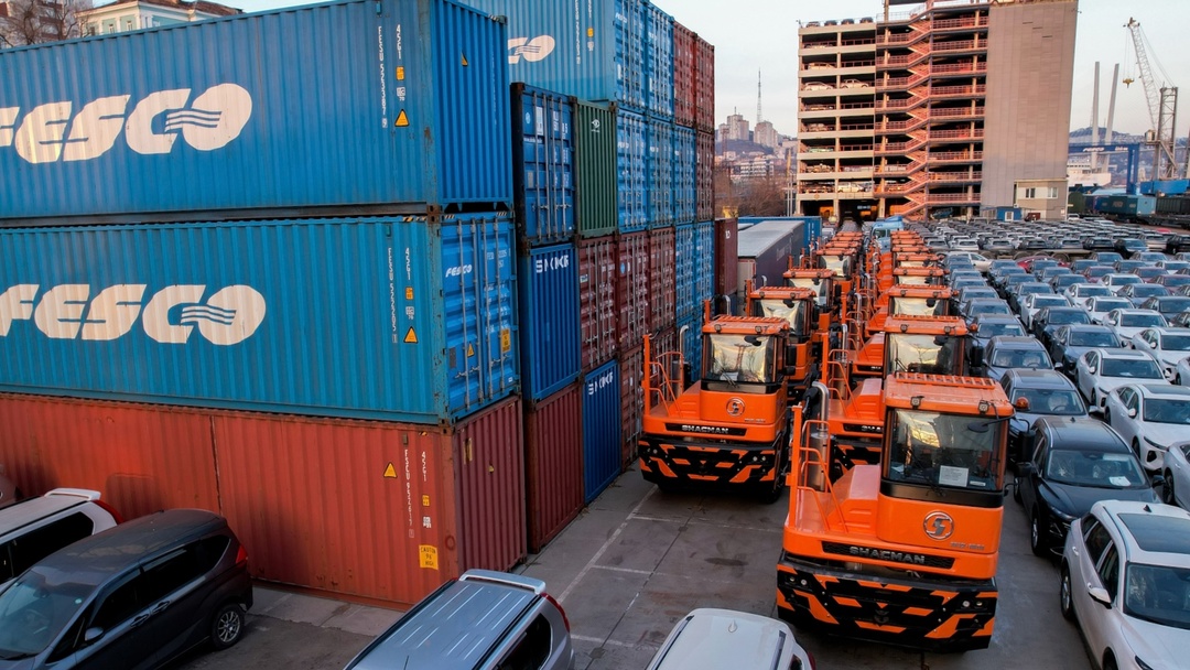 В нашем ВМТП пополнение – сразу 15 новых терминальных тягачей!