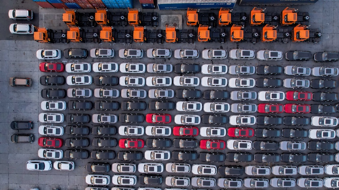 В нашем ВМТП пополнение – сразу 15 новых терминальных тягачей!