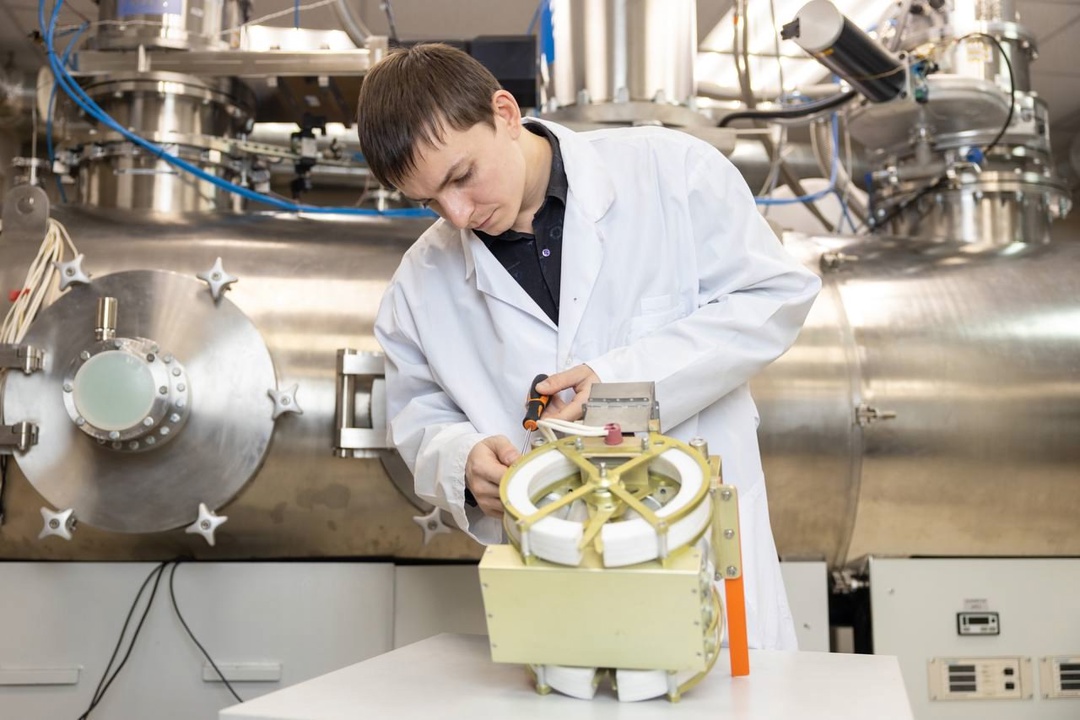 Дмитрий Чернышенко поздравил Московский авиационный институт с 95-летием