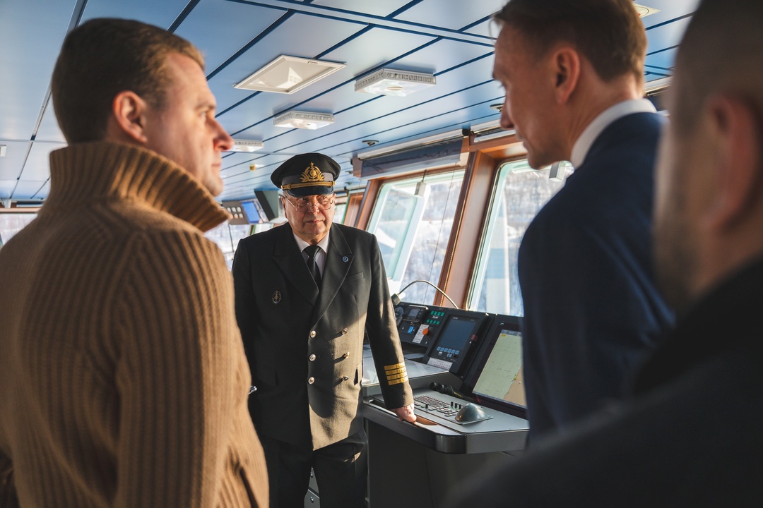 В преддверии Международного арктического форума глава Минвостокразвития России Алексей Чекунков посетил с рабочей поездкой Мурманскую область