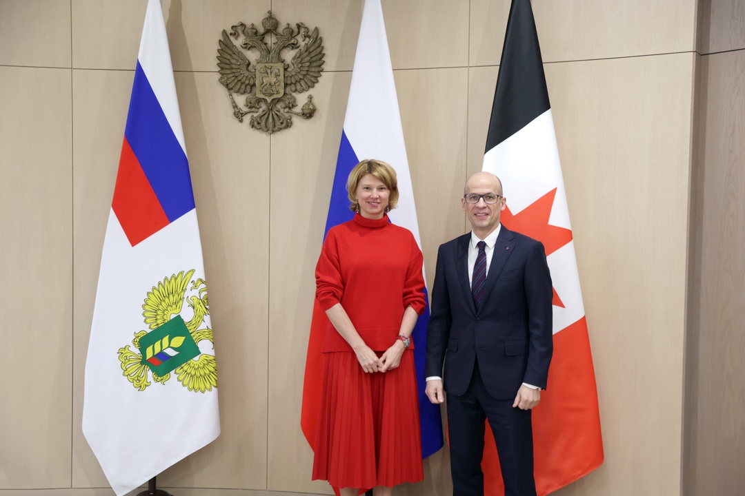 Оксана Лут обсудила перспективы развития АПК и сельских территорий Удмуртии с главой республики Александром Бречаловым.