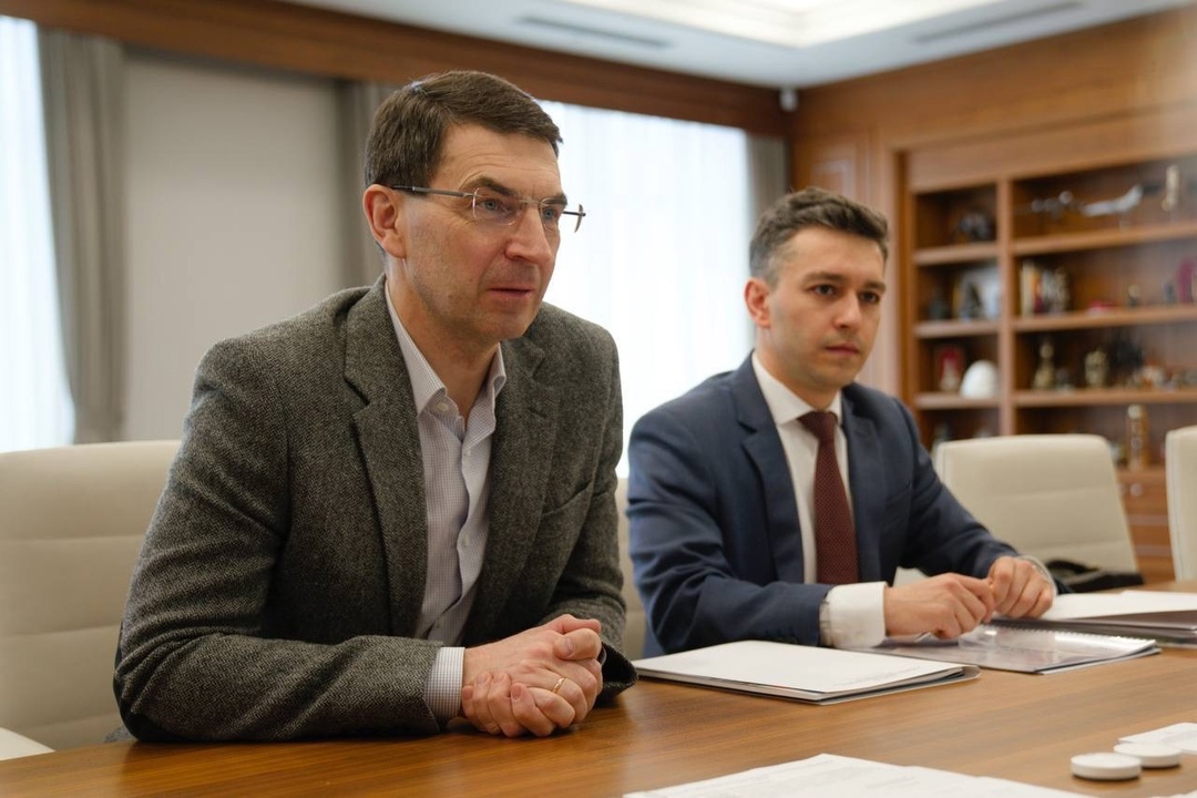 В Минстрое России состоялась рабочая встреча Министра строительства и ЖКХ РФ Ирека Файзуллина с Полпредом Президента РФ в ЦФО Игорем Щеголевым