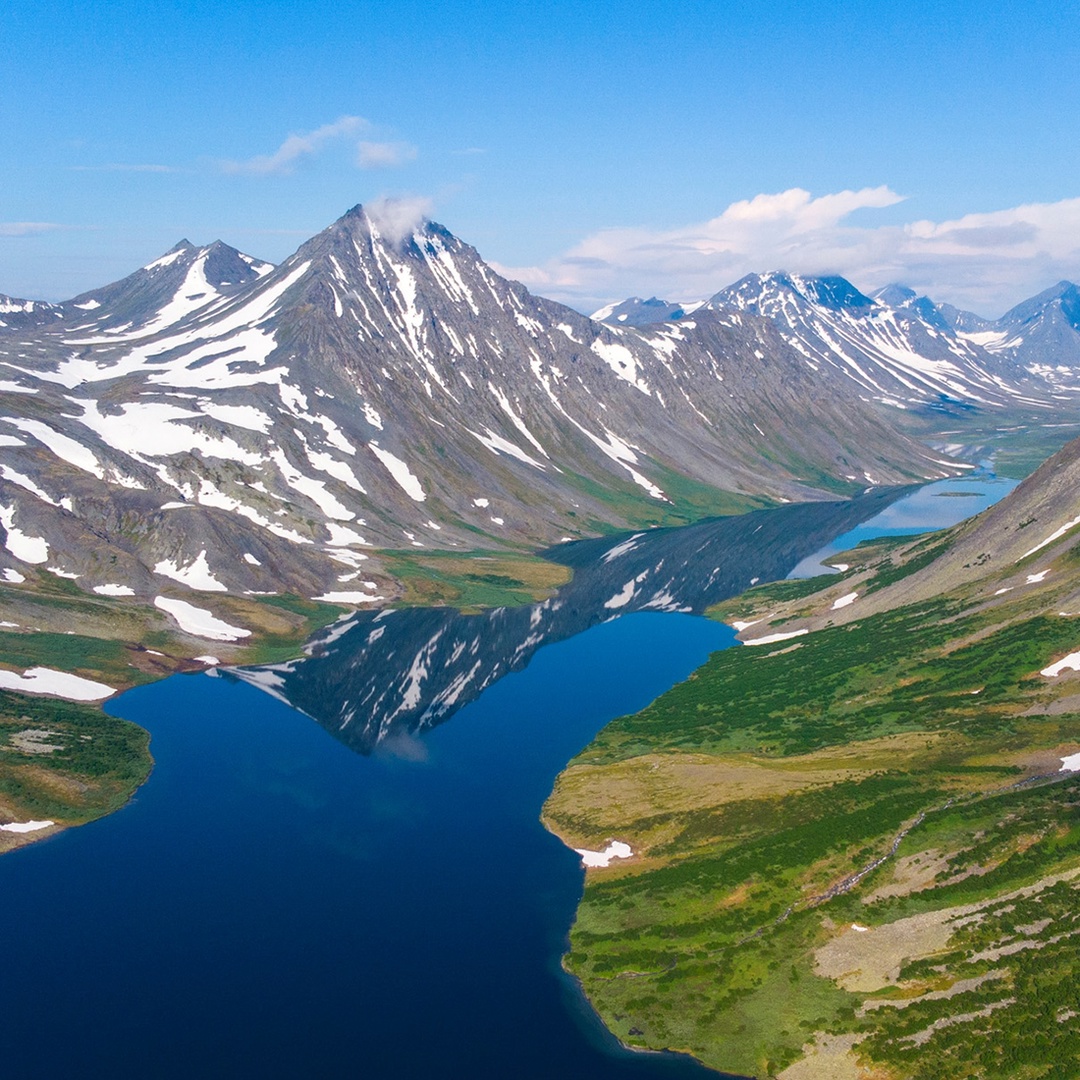 «Про такие места легко рассказывать — они сами напевают мотив», — сказал один из путешественников, побывавший на Полярном Урале