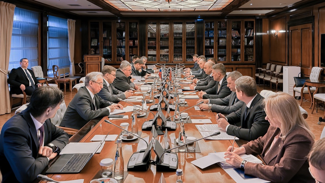 Алексей Оверчук провел встречу с членами правительства Республики Беларусь