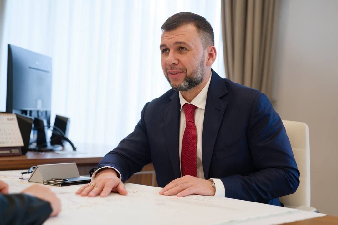 Министр строительства и ЖКХ РФ Ирек Файзуллин провел рабочую встречу с Главой Донецкой Народной Республики Денисом Пушилиным