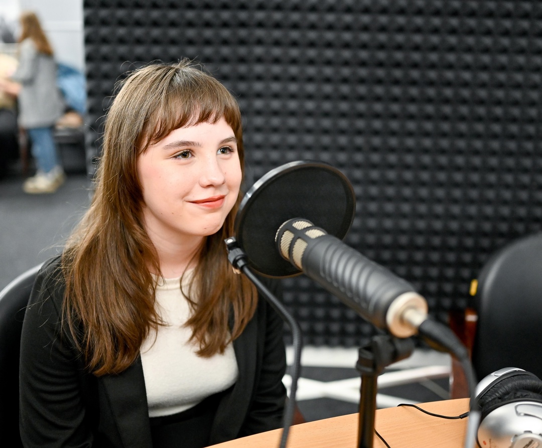 При поддержке компании «НОВАТЭК-Челябинск» и ГТРК «Южный Урал» ребята из интерната № 13 и центра помощи детям «Аистёнок» прикоснулись к миру информации и…