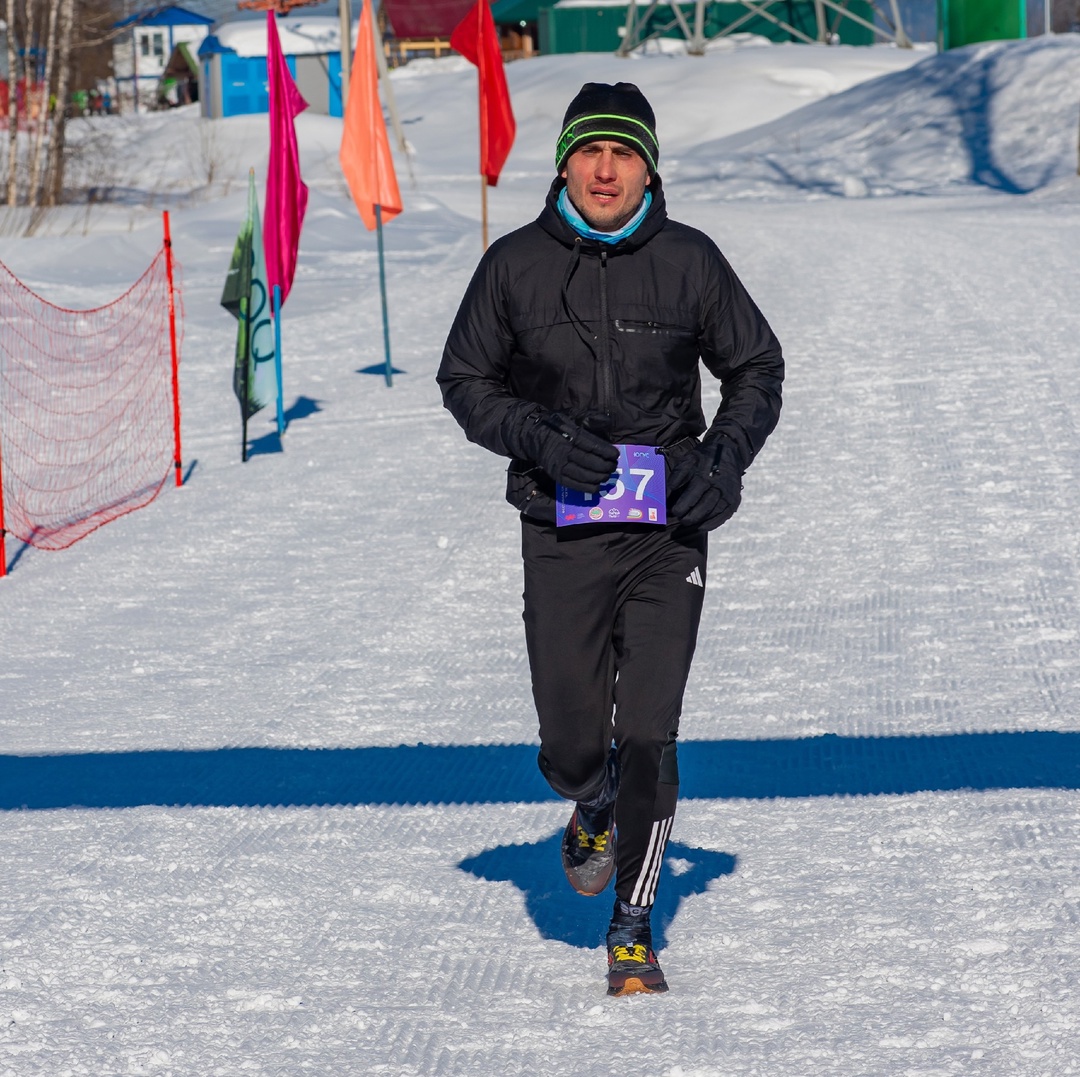 Серебро и бронзу межрегионального спортивного фестиваля скайраннинга «Югус-2025» завоевал наш коллега Виктор Суханов, электрослесарь подземный шахты…