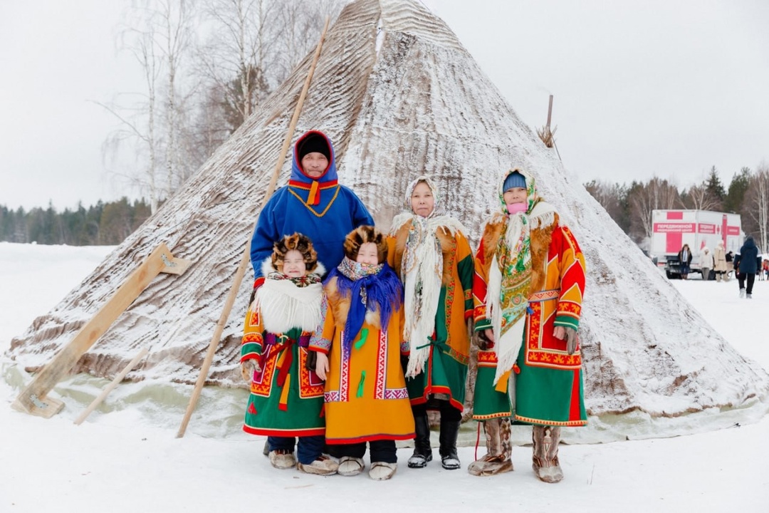 День оленевода в Харампуре Уникальный народный колорит, ледяная красота русского Севера и настоящий праздник: в деревне Харампур на Ямале при поддержке…