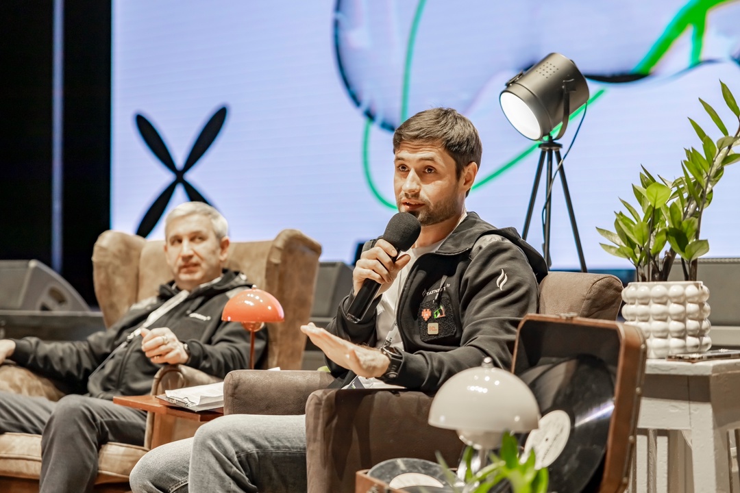 Добро пожаловать на IT-квартирник Квартирник на языке очень взрослых людей — это концерт с изгибом гитары желтой в небольшом помещении. У нас в Компании…