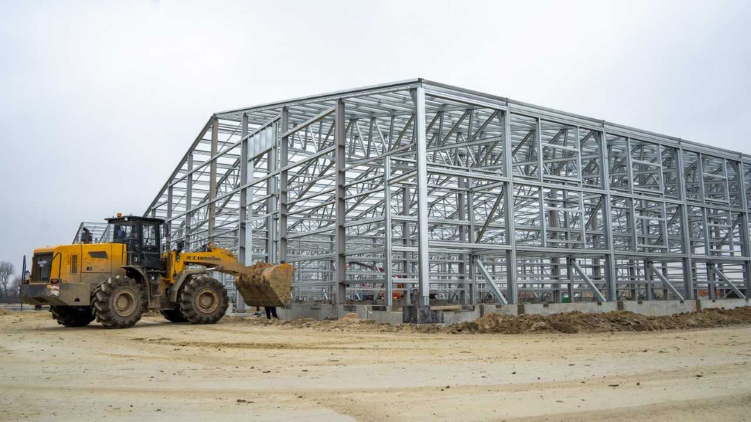 «Мираторг» приступил к монтажу несущих конструкций комплекса по хранению семенного и товарного картофеля в Орловской области