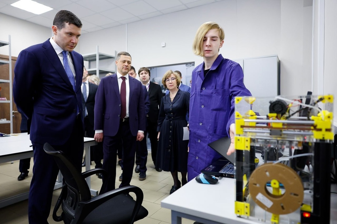 Антон Алиханов совершил рабочую поездку в Псковскую область