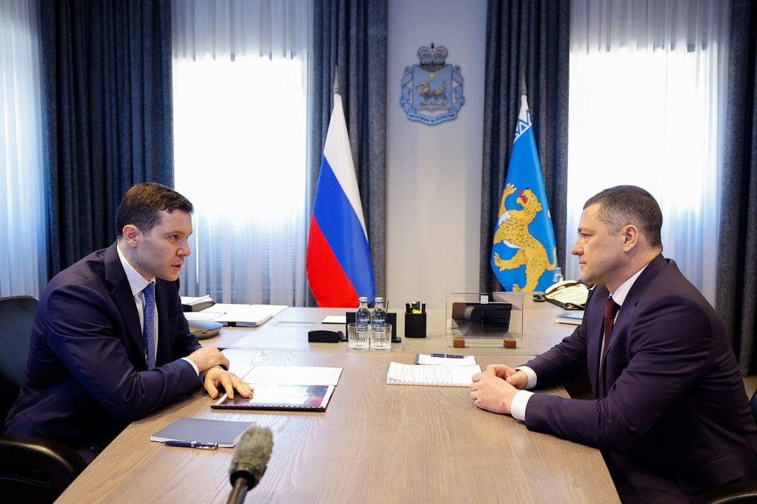 Антон Алиханов совершил рабочую поездку в Псковскую область