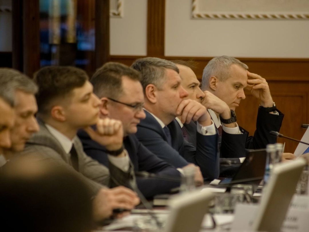 Будем строить ВСМ Роман Старовойт провел очередное заседание проектного офиса.