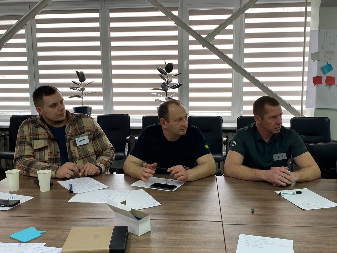 Чмыкт, Чмакт, Чмокт, Чмэкт! Нет, нас не взломали, и это не набор странных слов