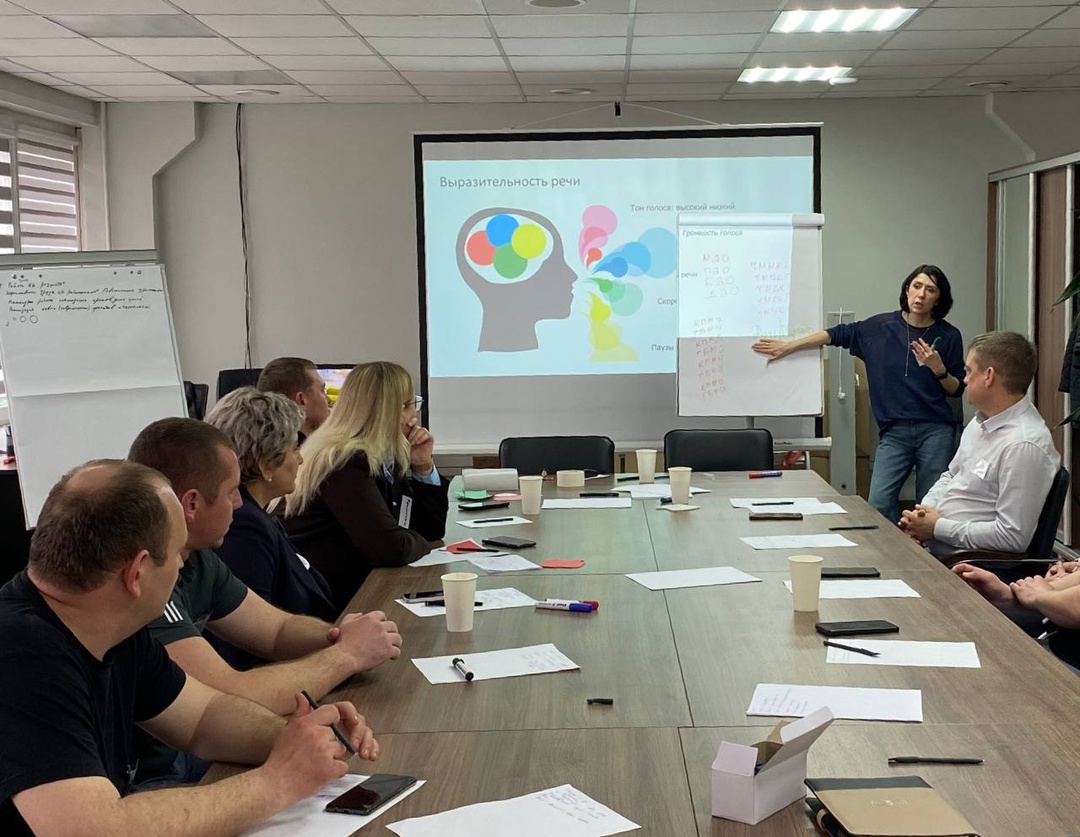 Чмыкт, Чмакт, Чмокт, Чмэкт! Нет, нас не взломали, и это не набор странных слов