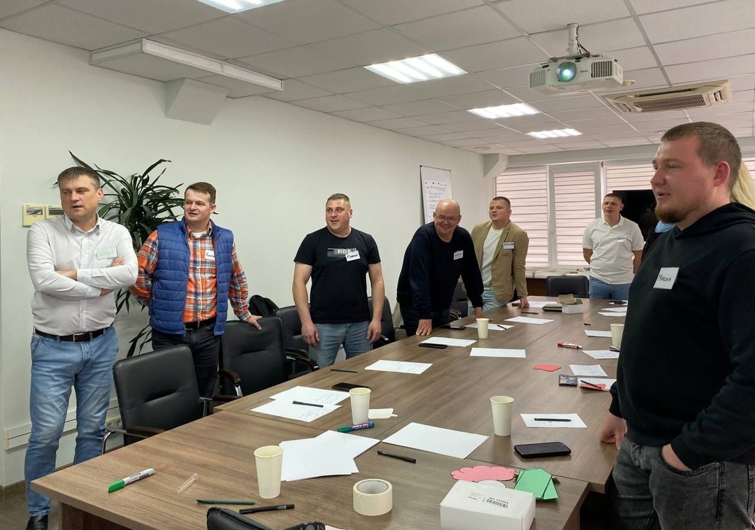 Чмыкт, Чмакт, Чмокт, Чмэкт! Нет, нас не взломали, и это не набор странных слов