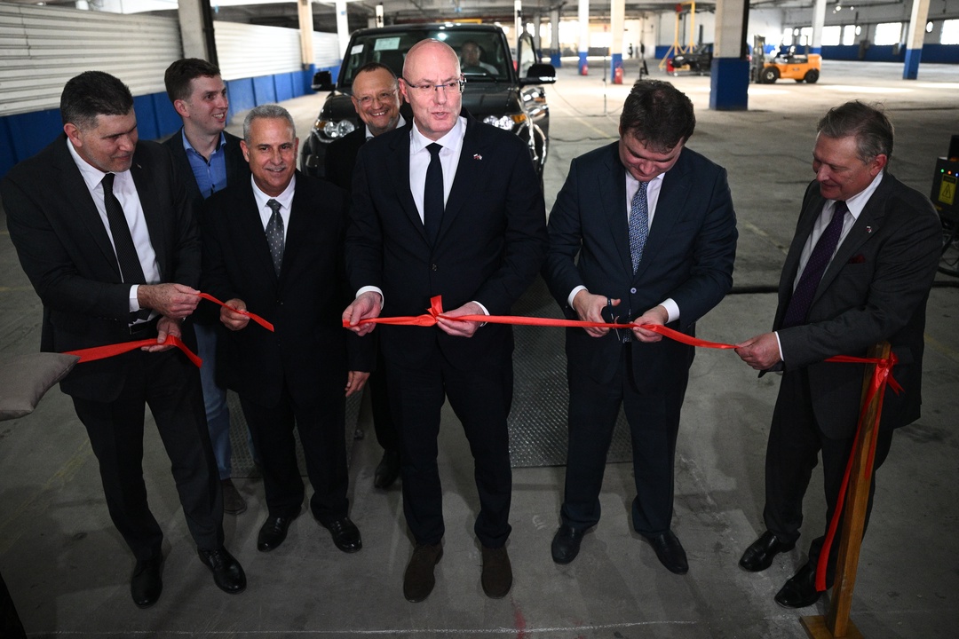 Дмитрий Чернышенко запустил сборочную площадку УАЗ и открыл филиал Южного федерального университета в Гаване