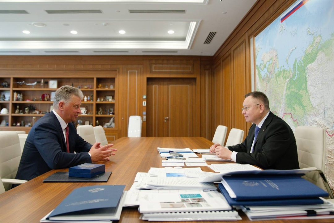 Министр строительства и ЖКХ РФ Ирек Файзуллин провел рабочую встречу с генеральным директором акционерного общества «АвтоВАЗ» Максимом Соколовым