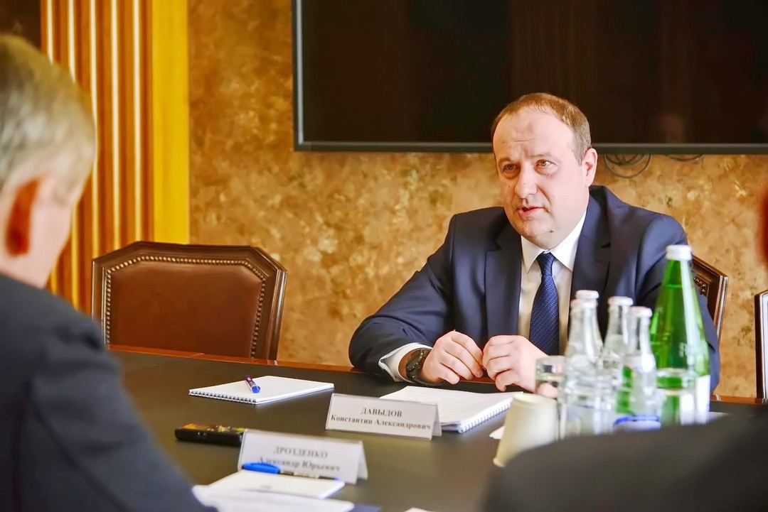 Руководитель Северо-Западного управления Ростехнадзора Константин Давыдов встретился с Губернатором Ленинградской области Александром Дрозденко.