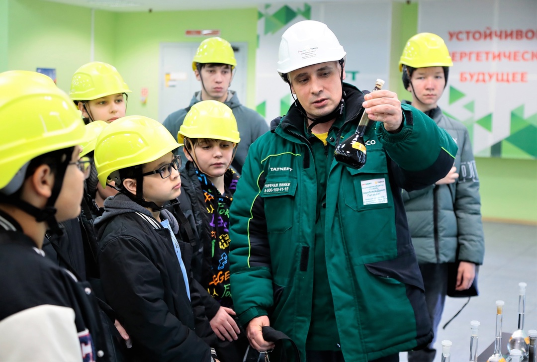 Нефтеперерабатывающий город Школьники — участники проекта «Индустриальный маршрут» — отправились в новое увлекательное путешествие по Татарстану