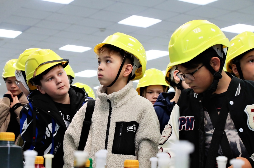 Нефтеперерабатывающий город Школьники — участники проекта «Индустриальный маршрут» — отправились в новое увлекательное путешествие по Татарстану