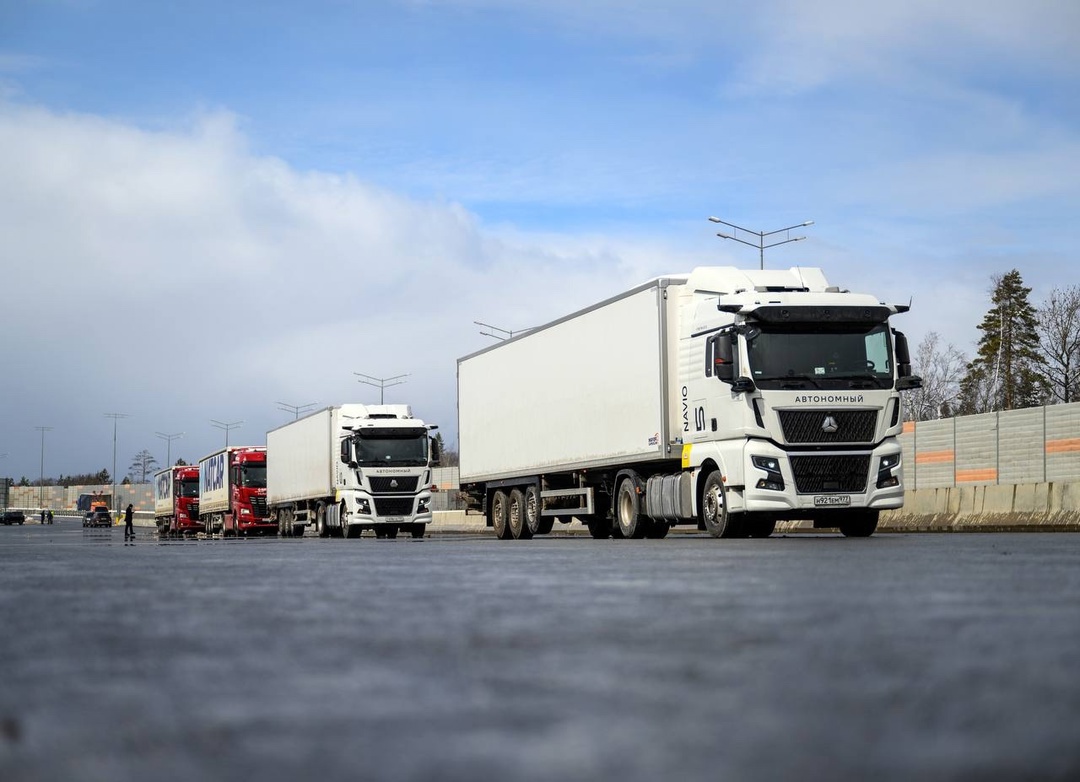 Новая эра в логистике: на ЦКАД запущено беспилотное грузовое движение
