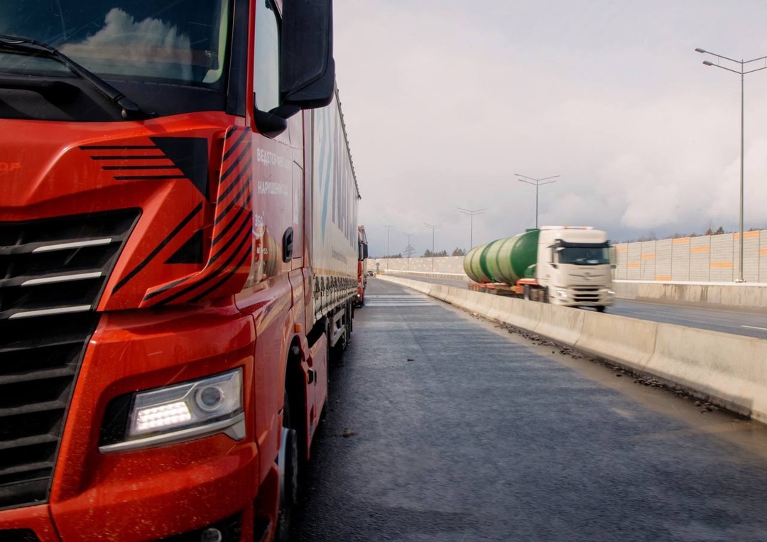 Новая эра в логистике: на ЦКАД запущено беспилотное грузовое движение