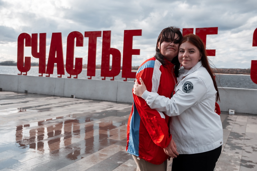 Отрядная дружба и общий результат: студенты России и Беларуси работают на транспорте вместе