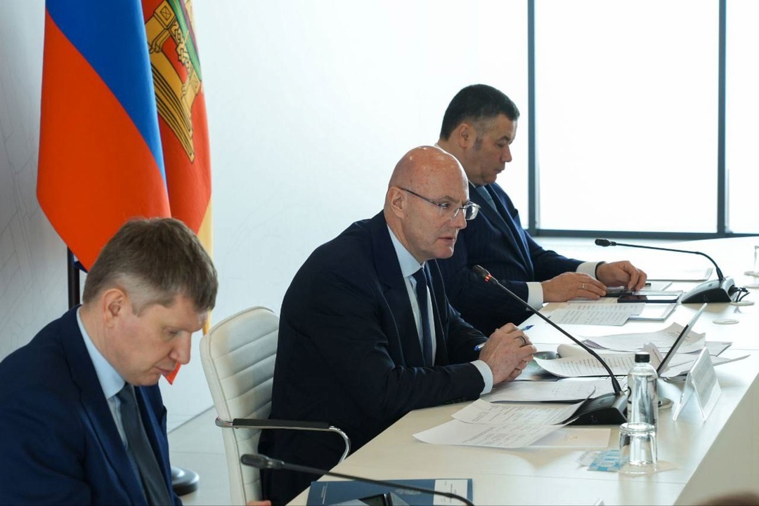 Дмитрий Чернышенко провел совещание по вопросу импортозамещения в сфере туризма