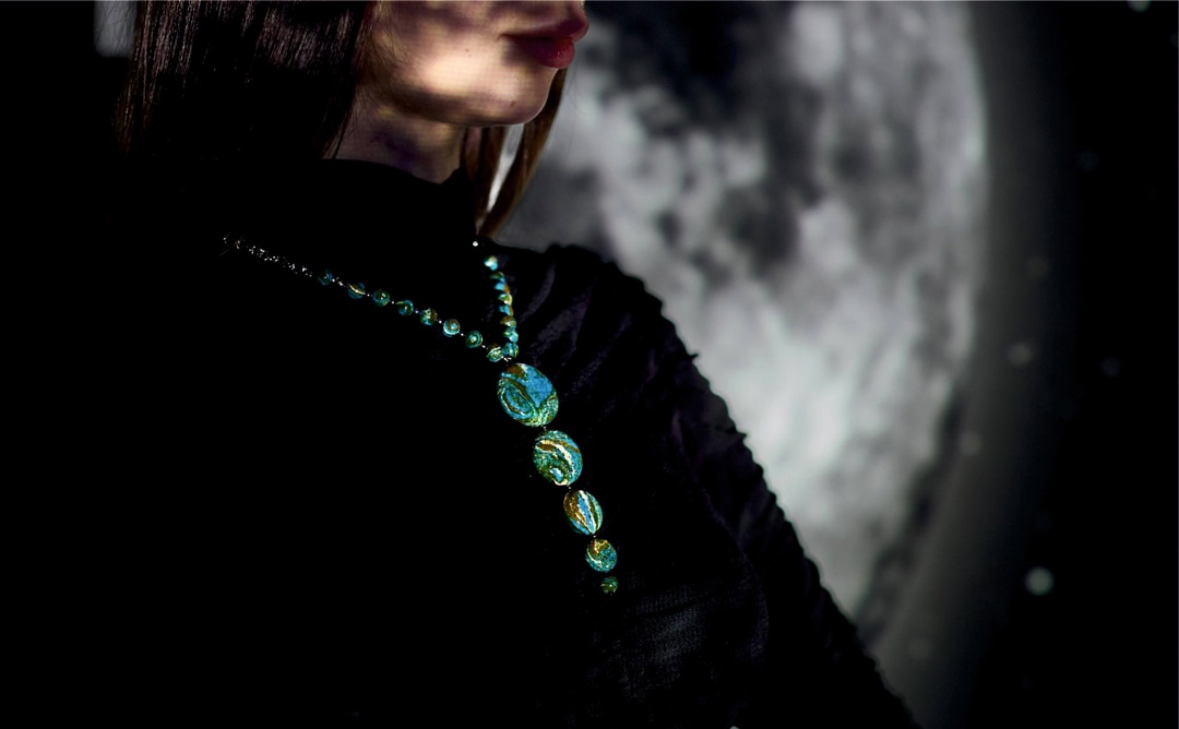 Солнечная система из «солнечного» камня