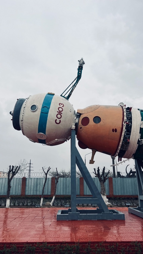 Три, два, один... старт! И снится нам не рокот космодрома