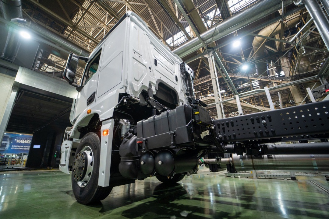 На КАМАЗе выпущен первый среднетоннажник поколения К5