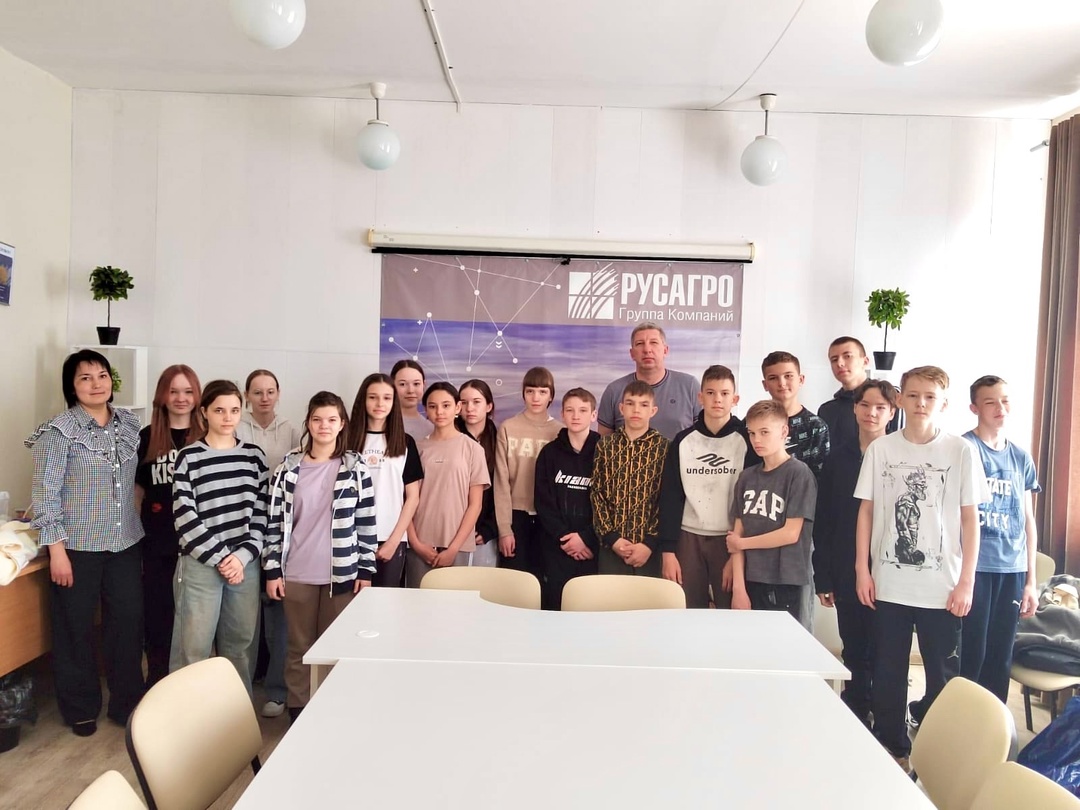 На этой неделе наш завод в селе Кошки принял необычных гостей — учеников 7Г класса Кошкинской школы.