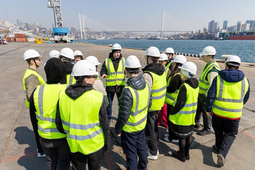 Все работы хороши, выбирай на вкус! Написано Маяковским, доказано ВМТП