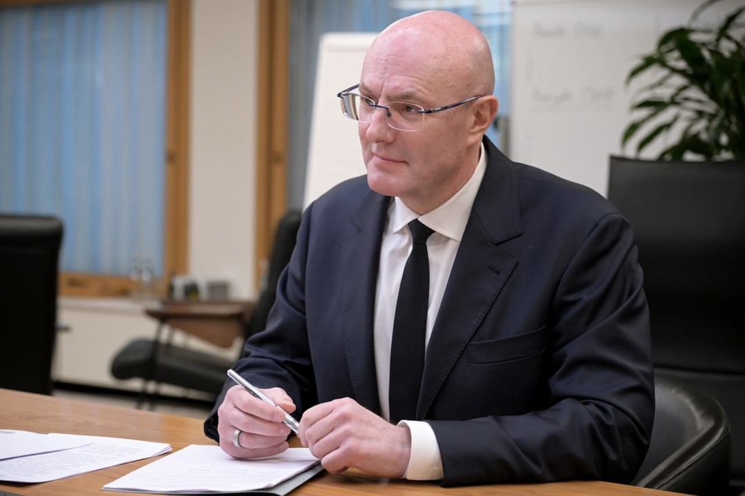 Дмитрий Чернышенко провел рабочую встречу с губернатором Сахалинской области Валерием Лимаренко