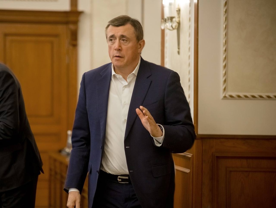 Строительство и реконструкцию портовой инфраструктуры на Сахалине обсудила команда Минтранса с губернатором Сахалинской области Валерием Лимаренко